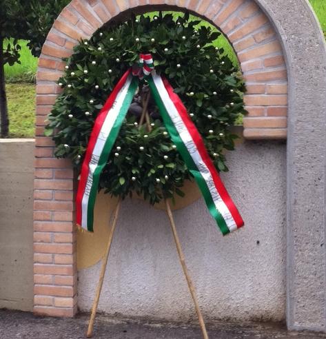 Giorno della liberazione, herdenken, vieren en bosrandmaaiers